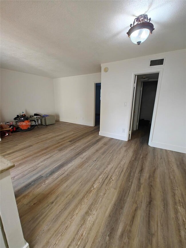 Photo - 421 NE 1st St Unit 114