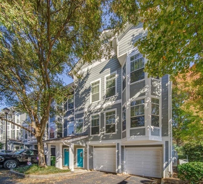 Building Photo - 1109 Park Row S Rental