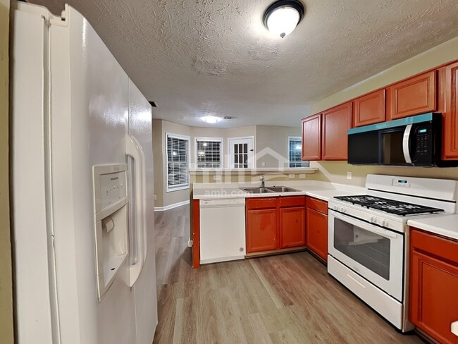 Photo - 3355 Brook Lea Dr