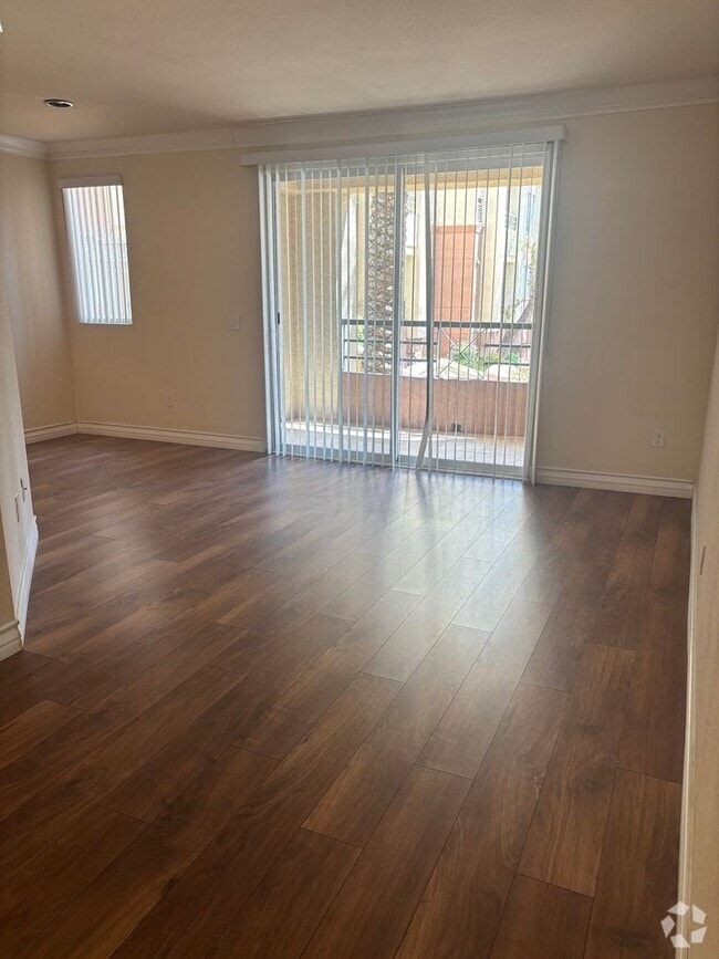 Building Photo - Meridian Unfurnished 1 Bed | 1 Bath Luxury... Rental