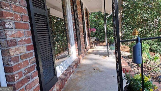 Photo - 1176 Converse Dr NE