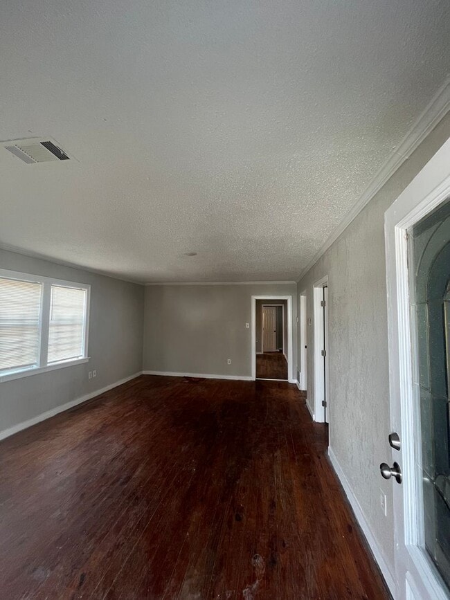 Photo - Newly Renovated Unit in Heart of Memphis