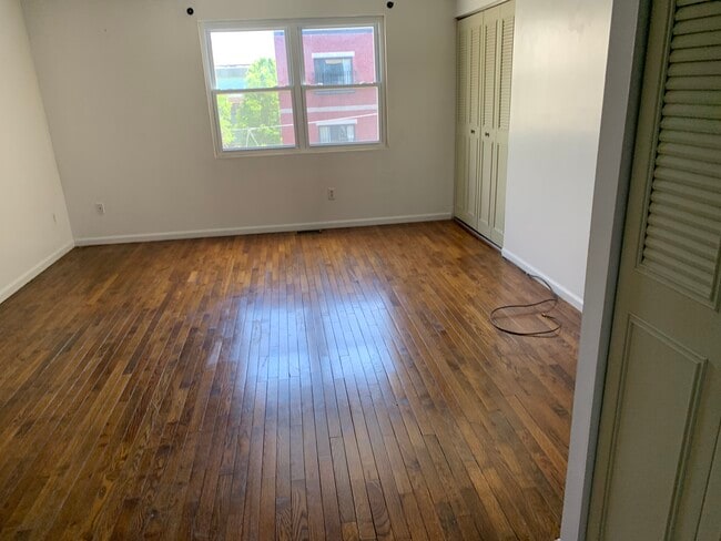 Photo - 944 New Market St Unidad 1