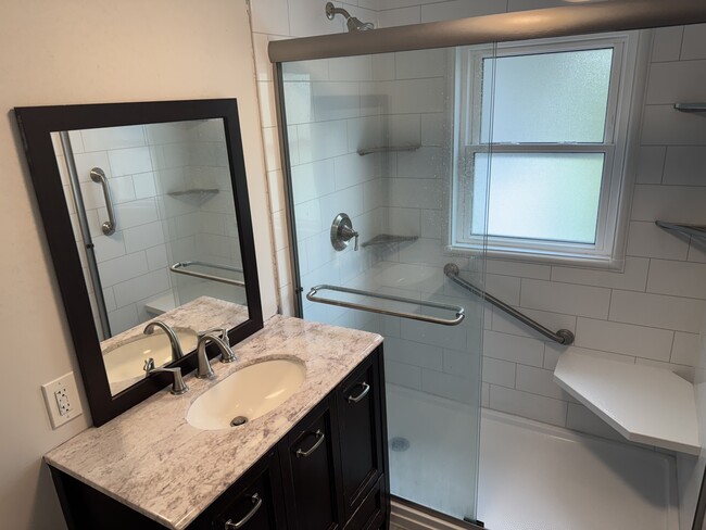 Photo - 323 W Midvale Ave