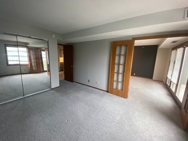 Photo - 300 Walnut St Unit 507