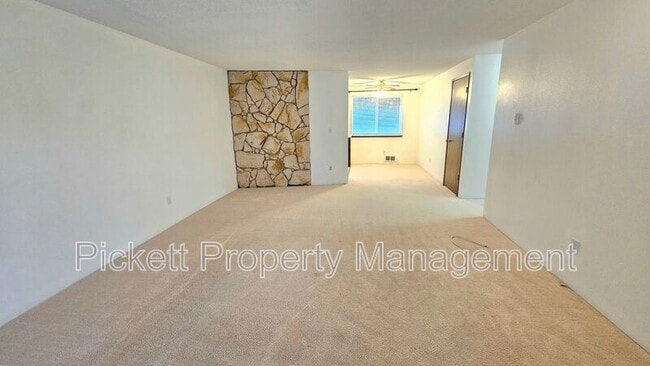 Photo - 2870 SE Colusa Ave