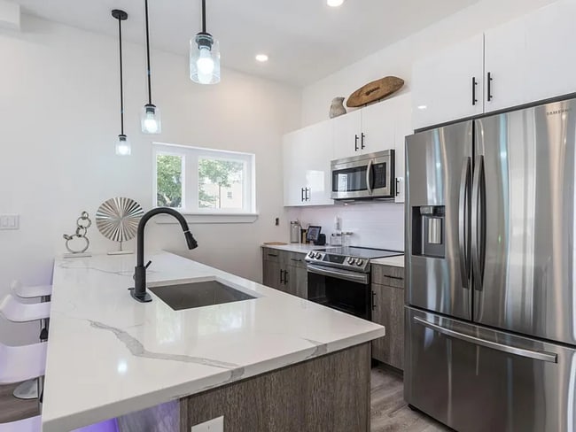 2200 N 11th St Unit 4C