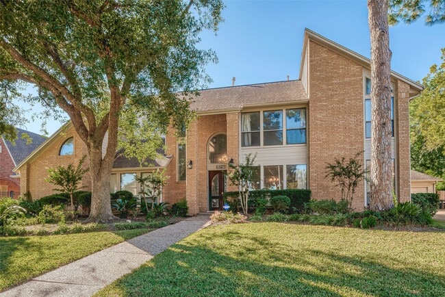 Photo - 15714 Sylvan Lake Dr