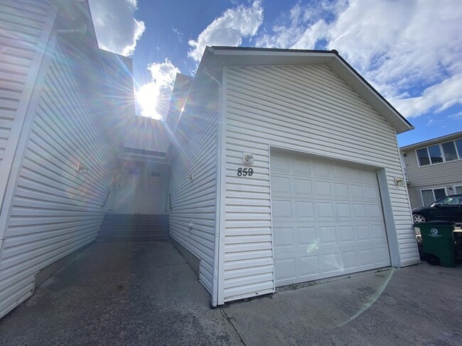 Photo - 857 N Garfield St Unit 859