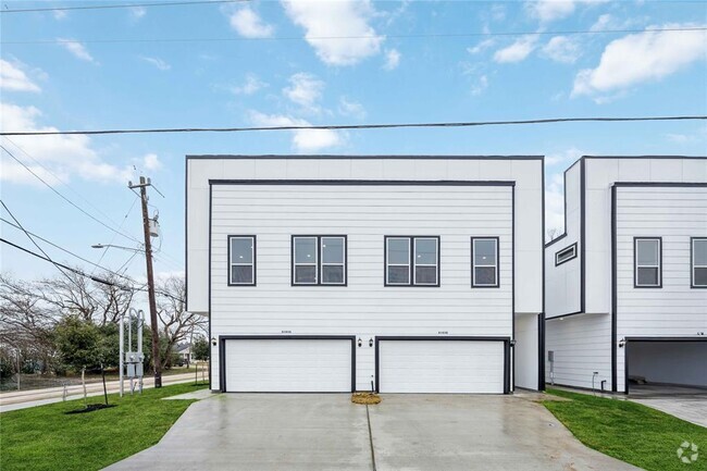 Building Photo - 8107 Calhoun Rd Unit B Rental