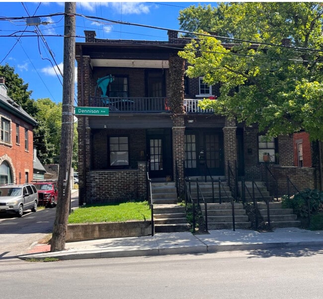 870 Dennison Ave