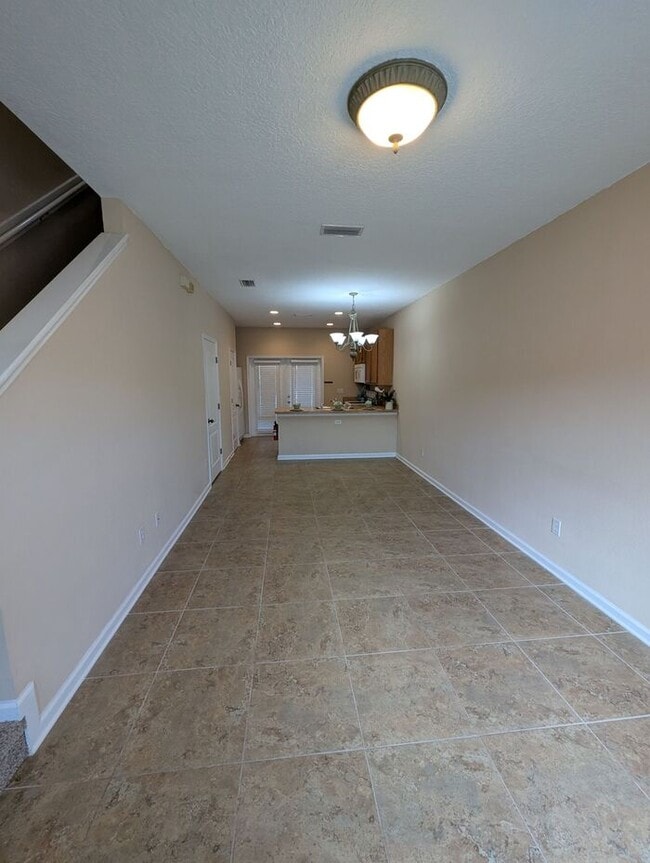 Photo - 464 Cabernet Pl