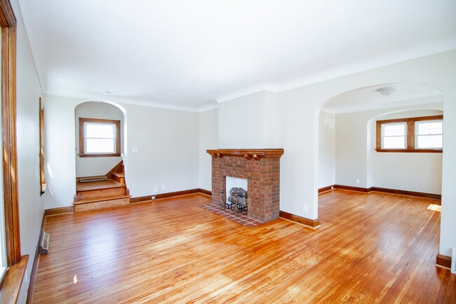 Photo - 2032 Glencove Dr