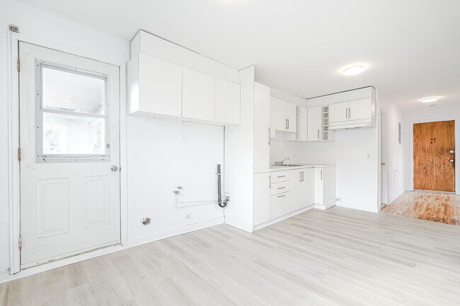 Photo - 5651 Boul Henri-Bourassa E Unit 7