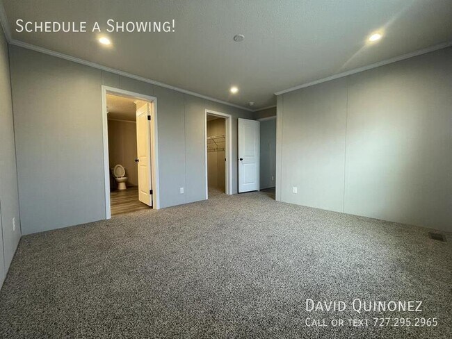 Photo - 701 Mill St
