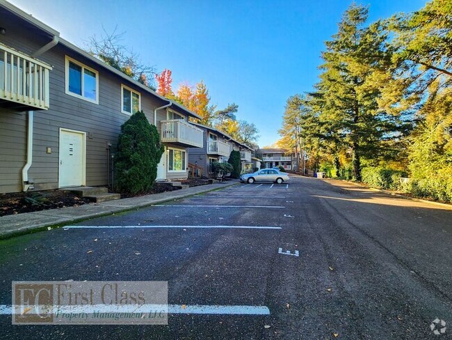 Building Photo - 5704 SW Beaverton Hillsdale Hwy Unit 6 Rental