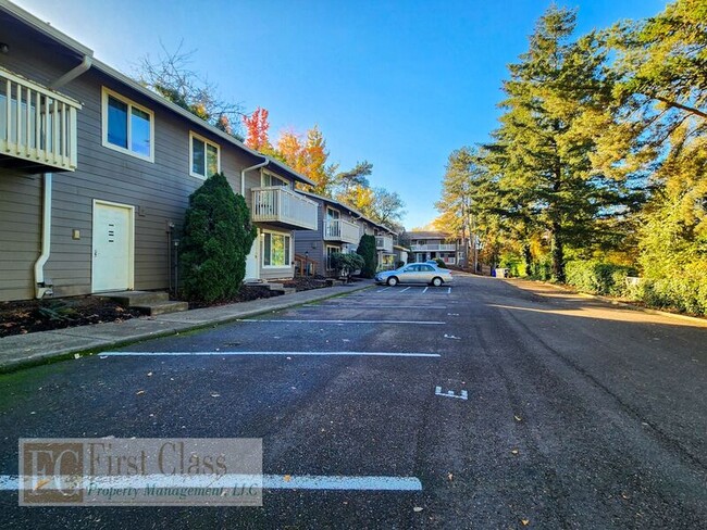 Photo - 5704 SW Beaverton Hillsdale Hwy Condo Unit 6