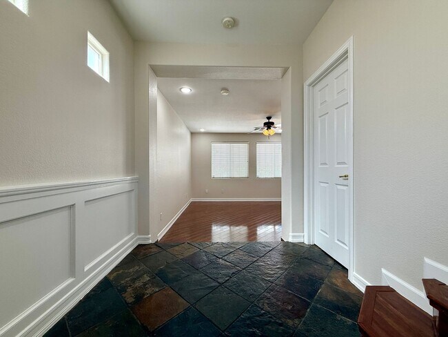 Photo - 3 Bedrooms | 2.5 Bathrooms-
