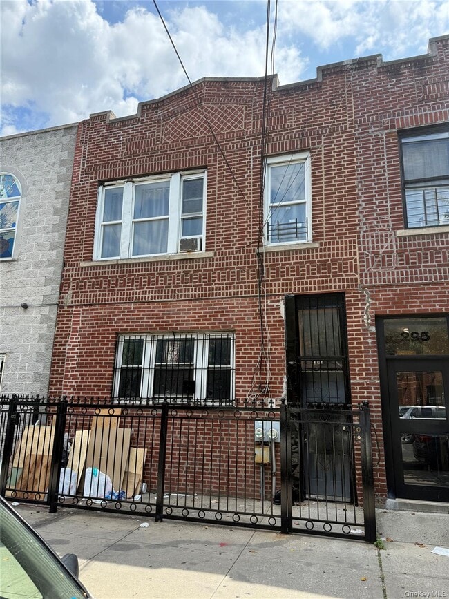 Building Photo - 293 Saratoga Ave Unit 1