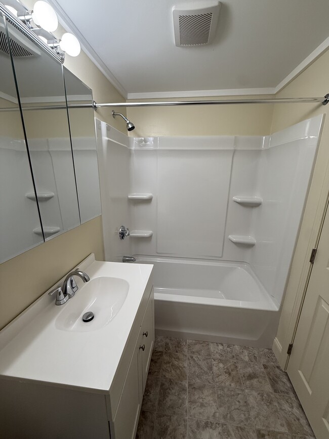 Photo - Parkway Apartments