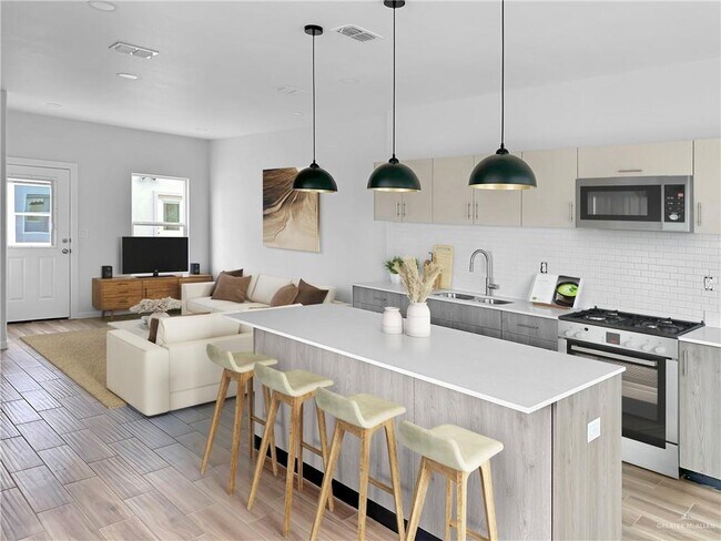 31 Tyler Ave Unit 3