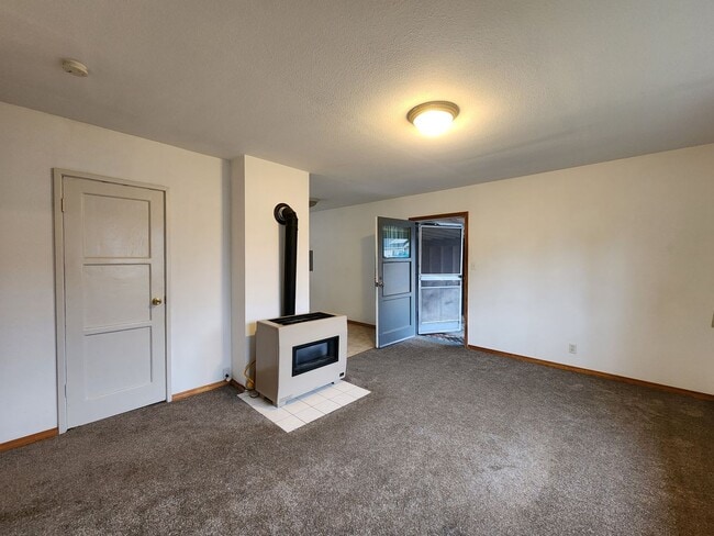 Photo - 416 N Laventure Rd