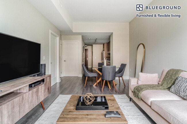 Photo - 4901 Montgomery Ln Unidad SI FL5-ID809