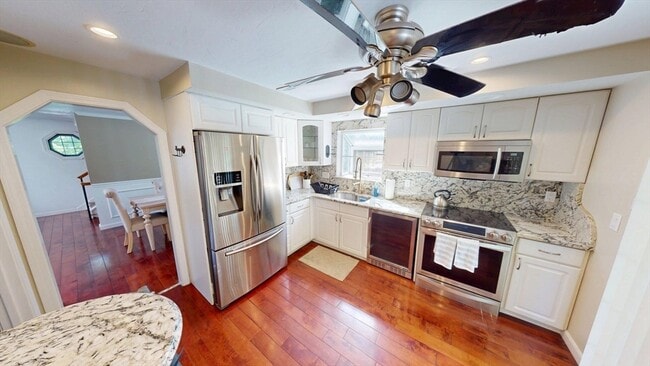 1 Jonathan Cir