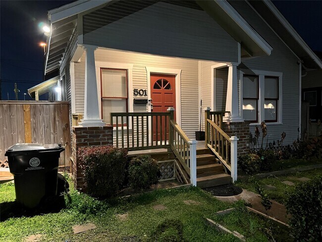 Photo - 501 E 28th St