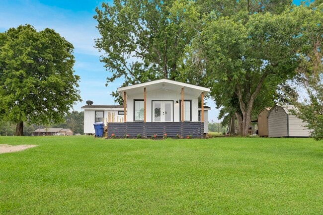 Photo - 110 Lakeview Shores Dr