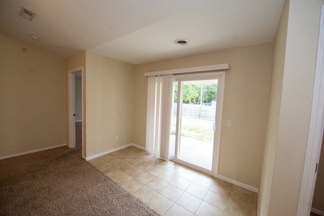 Photo - Amazing 4 Bedroom Duplex in Northeast Manh...
