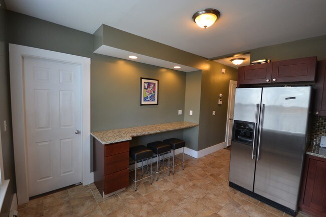 Photo - 105 Radcliffe Ave