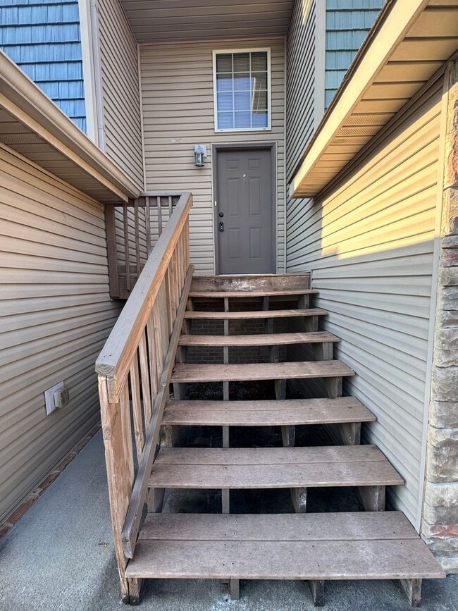 Photo - 1727 Thistlewood Dr