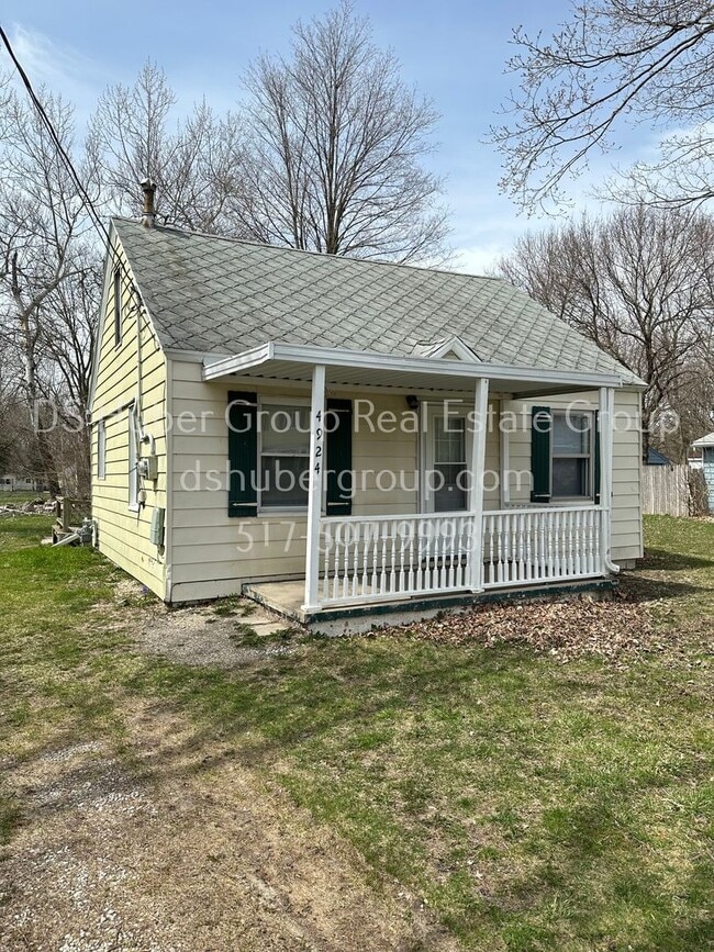 Building Photo - 4924 Christiansen Rd Rental