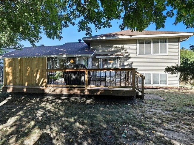 Photo - 8349 Sheridan Ave N