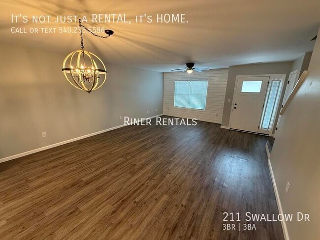 Photo - 211 Swallow Dr