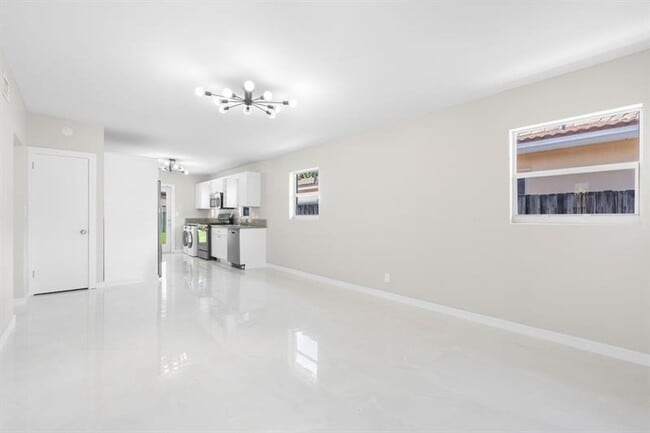 Photo - 1650 Jackson St