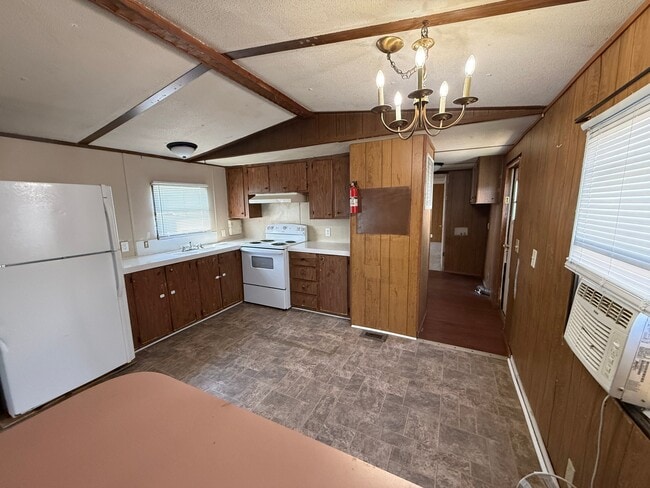 Photo - 100 Herman Ln