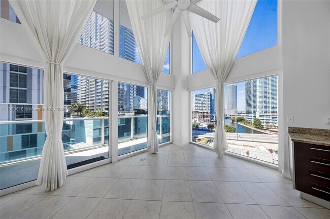 Photo - 41 SE 5th St Condo Unit 816