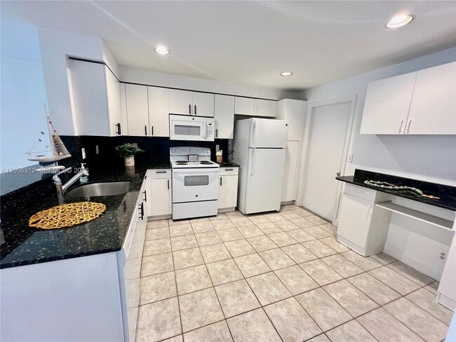 Photo - 1387 Barcelona Way