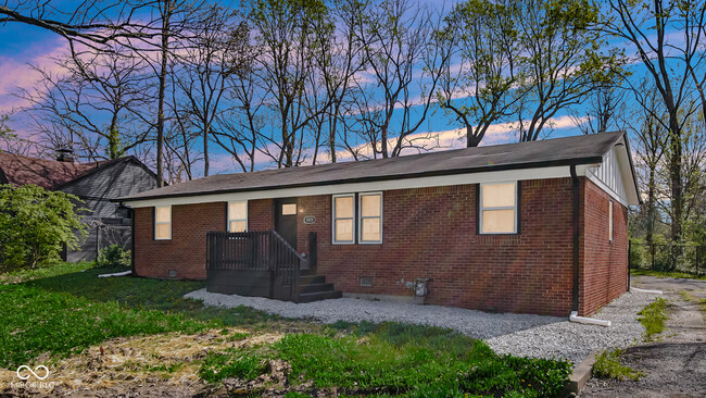 Photo - 3925 N Drexel Ave House