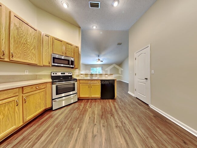 Photo - 209 Fort Milton Dr