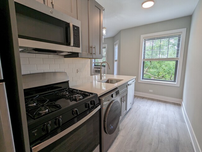 Photo - 372 Hazel Ave