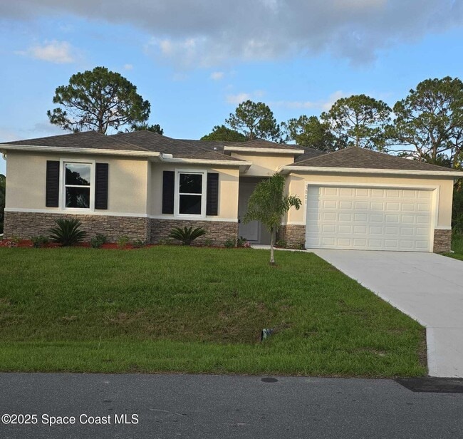 Building Photo - 1801 Warton Ave SE