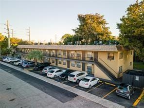 Building Photo - 1151 NE 17th Ct Unit 24