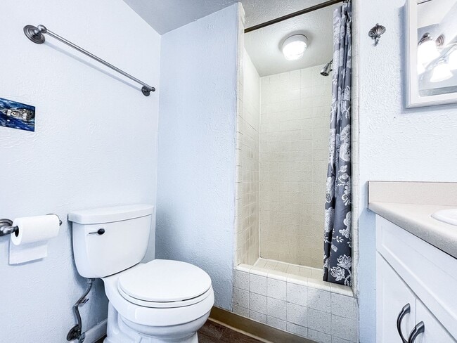 Photo - Centrally Located 2/1 with Parking! Unit 1