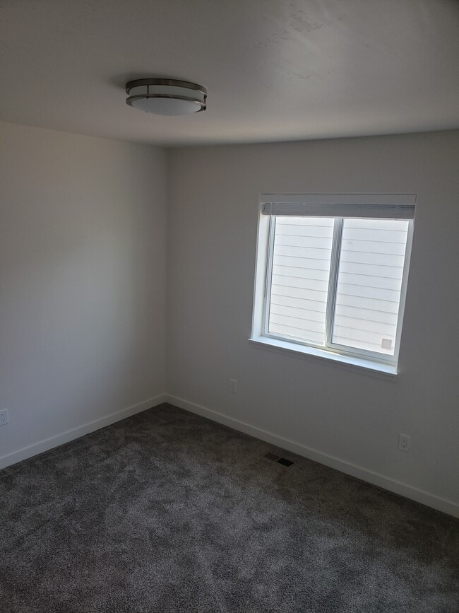 Photo - 712 Schodde Ave