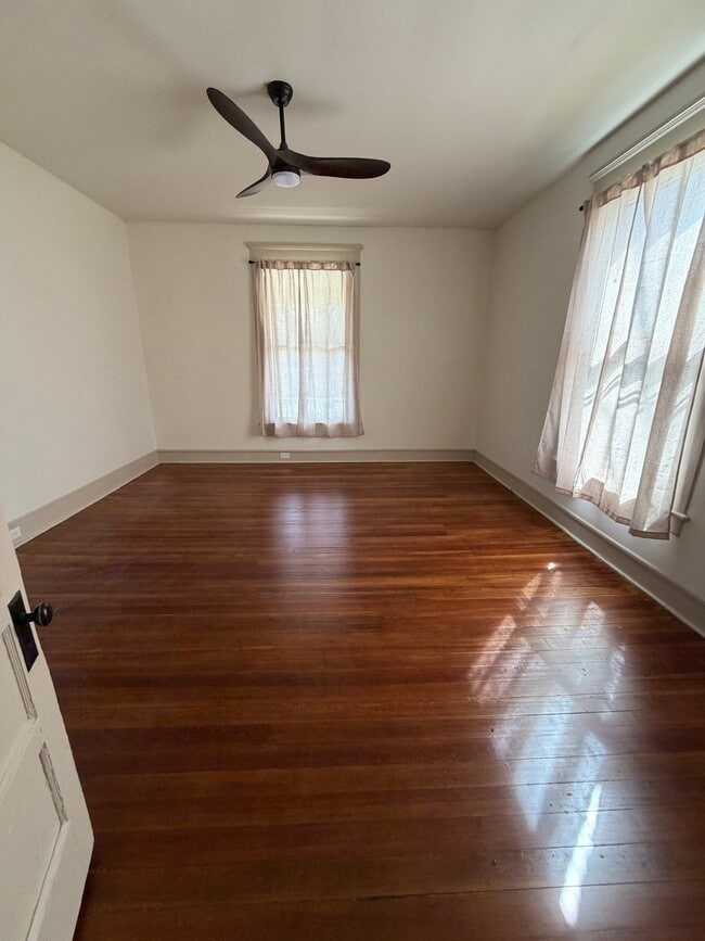 Photo - 401 E Broad St Unit 1