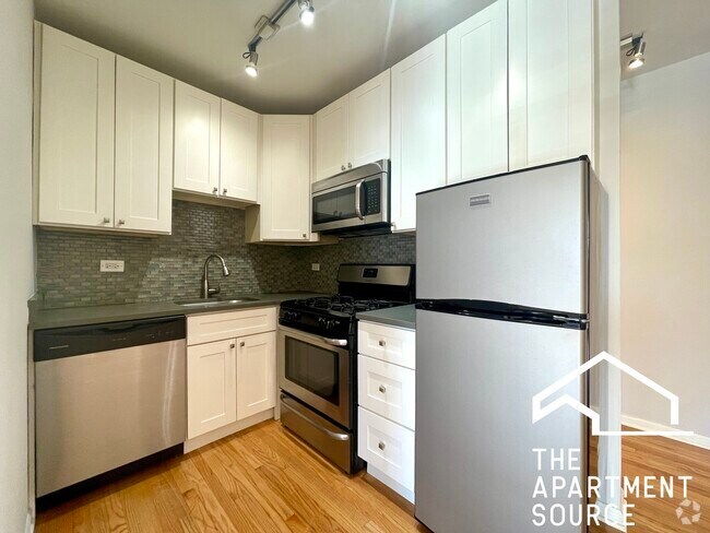Building Photo - 2838 W Palmer St Rental