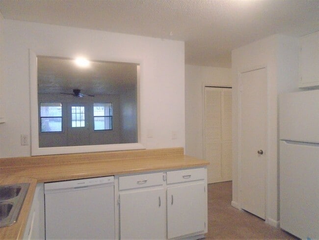 Photo - 418 Hargrove St Unidad Duplex A